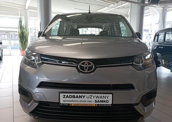 Toyota Proace City Verso cena 106900 przebieg: 25658, rok produkcji 2022 z Bełchatów małe 67